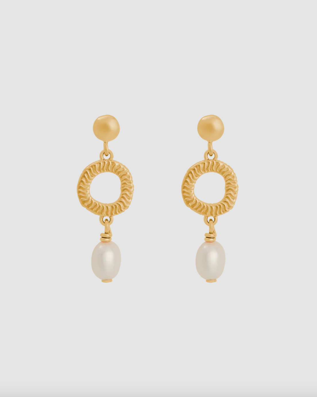 Isole Pearl Earrings in Gold